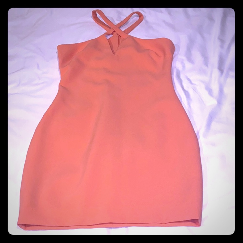 Cross cross neck line